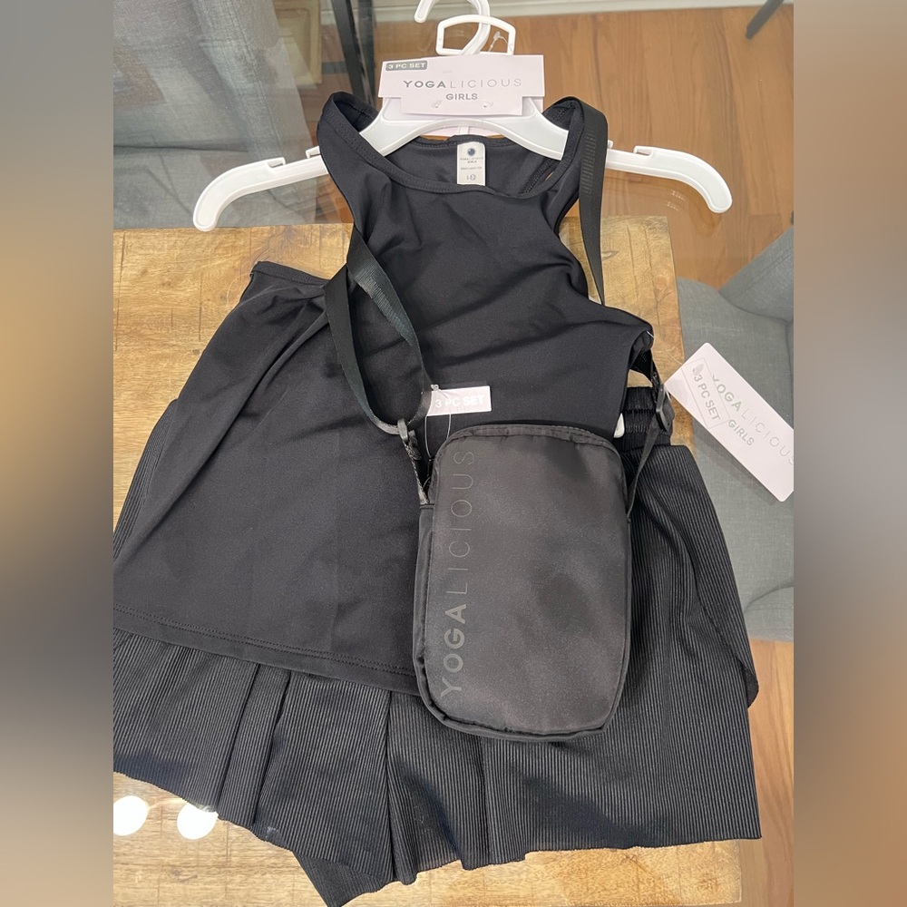 Yogalicious black Activewear skirt top and purse Set